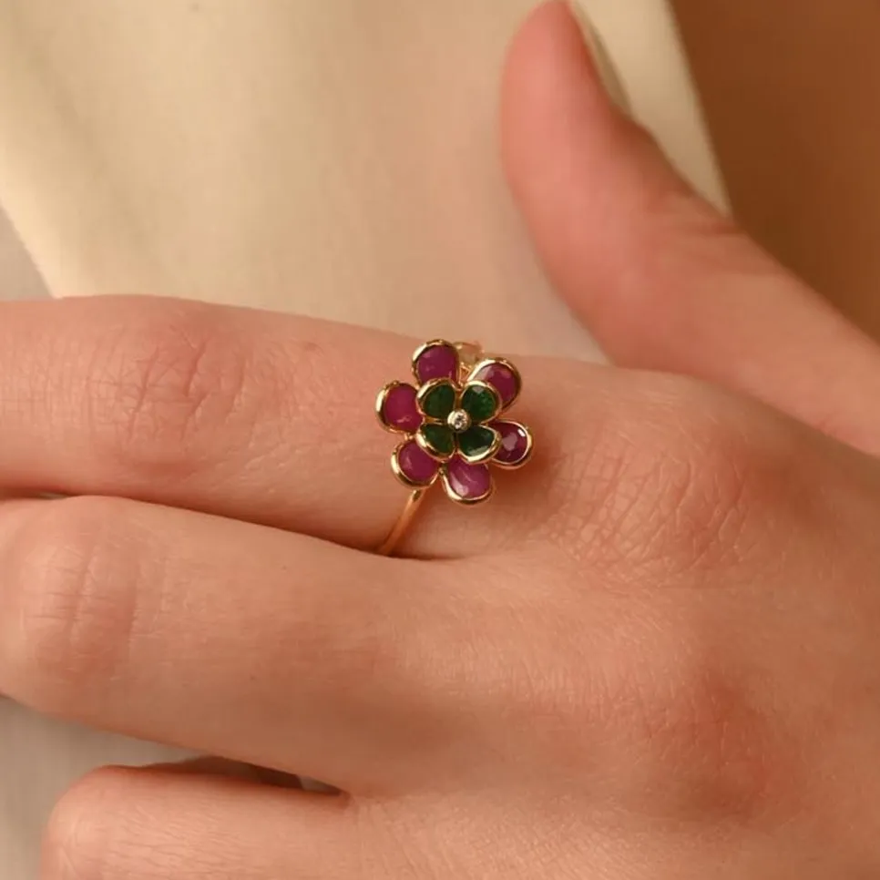 18K Yellow Gold Multi Precious Flower Ring