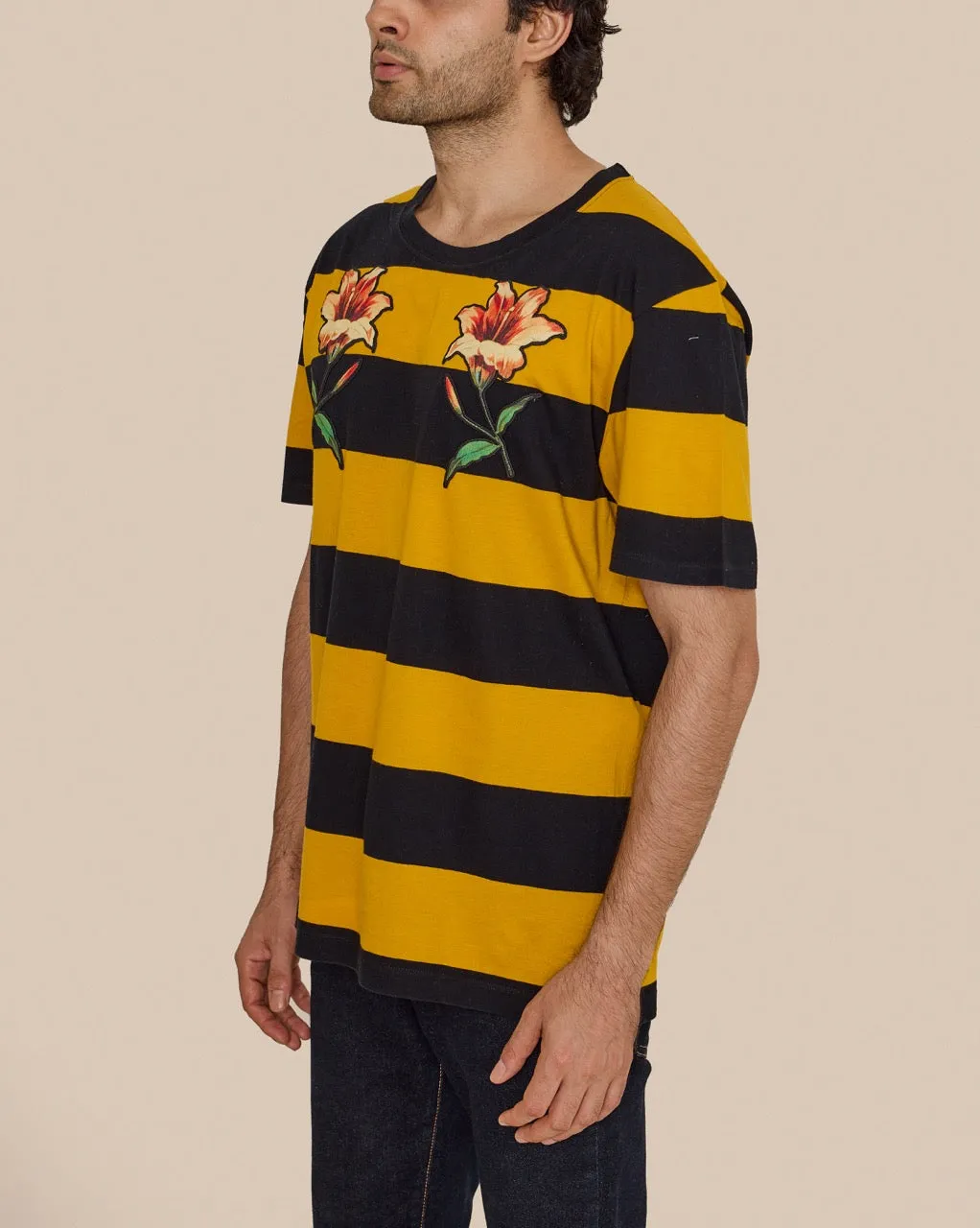 GUCCI YELLOW BLACK STRIPES FLOWER TEE